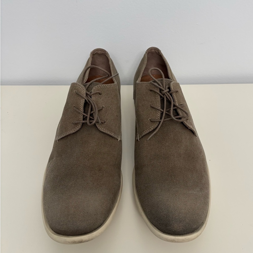 John Varvatos USA Tan Canvas Low Top Casual Oxford Sneaker Men's Size 11.5